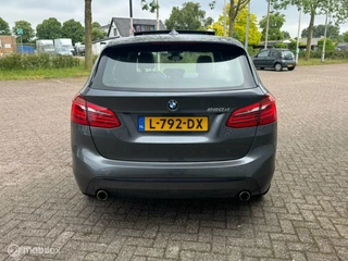 BMW 2 Serie BMW 2-serie Active Tourer 220d Executive - afbeelding nr 4