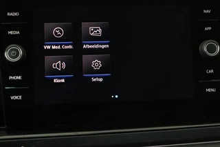 Volkswagen Polo Volkswagen Polo 1.5 TSI R Line | 150pk | Panoramadak | Full LED |  Carplay | Adaptive cruise | Park Assist | Climate control | Navigatie | Sportstoelen - afbeelding nr 20