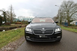 Škoda Superb Skoda Superb Combi 2.0 TSI 4x4 L&K / Pano / Canton / Luxe - afbeelding nr 45