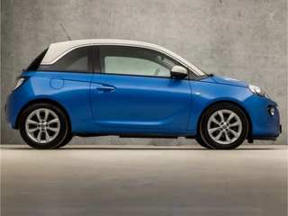 Opel ADAM (SCHERM, NAP, CRUISE, SPORTSTOELEN, PARKEERSENSOREN, BLUETOOTH, DAB+, NIEUWE APK, NIEUWSTAAT) - afbeelding nr 4