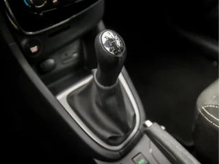 Renault Clio (NAVIGATIE, NAP, GETINT GLAS, SPORTSTOELEN, CRUISE, PARKEERSENSOREN, LM VELGEN, NIEUWE APK, NIEUWSTAAT) - afbeelding nr 10