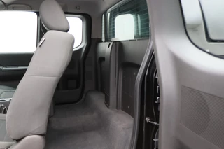 Nissan Navara Nissan Navara 2.5 dCi SE King Cab Climate, Camera, Cruise, Bluetooth, PDC, Trekhaak, 17'' - afbeelding nr 11