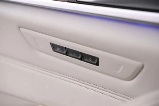 BMW 5 Serie Cruise Control, Navigatie, LEER, Panoramadak, xDrive - afbeelding nr 16