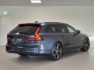 Volvo V90 Volvo V90 T8 Plug-in hybrid AWD Ultra Dark | B&W Audio | Panoramadak | Leder pakket inclusief stoelventilatie | - afbeelding nr 2