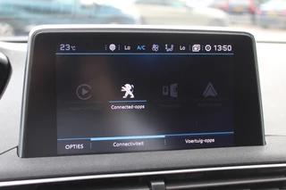 Peugeot 3008 Peugeot 3008 1.6 PureTech GT Line / Panoramdak / Camera / Navigatie / 19'' / Keyless / Half leder / Focal Audio / Dodehoek / Cruise Control - afbeelding nr 21