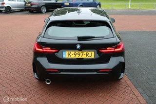 BMW 1 Serie BMW 1-serie 118i M Sport High Executive, Sportstoelen, Carplay, Pdc voor + achter, Stoelverwarming, Cruise, Clima. - afbeelding nr 8
