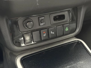 Mitsubishi Outlander Mitsubishi Outlander 2.4 PHEV Intense+ | Panorama | Apple Carplay | Trekhaak | - afbeelding nr 32