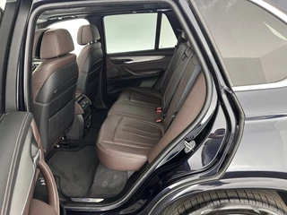 BMW X5 BMW X5 xDrive30d High Executive M-Sport-Pack Aut. *PANO | LUXURY-LEATHER | FULL-LED | ADAPTIVE-CRUISE | BLINDSPOT | MEMORY-PACK | HARMAN/KARDON-AUDIO | HEAD-UP | KEYLESS | CAMERA | COMFORTSEATS | SHIFT-PADDLES | TOWBAR | 20''ALU* - afbeelding nr 10