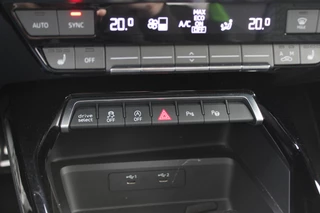 Audi RS3 Audi RS3 Limousine 2.5 TFSI quattro / Verlengd Garantie / Milltek / Keramisch / Panoramadak / Camera / Head-up / B&O / Matrix LED / ACC / Leder - afbeelding nr 29
