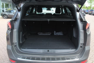 Peugeot 5008 Peugeot 5008 1.2 Hybrid Allure Pack Business 7p. / Camera / Half leder / Navigatie / 18'' / Keyless / Dodehoek / Stoelverwarming / Cruise Control - afbeelding nr 16