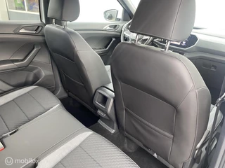 Volkswagen T-Cross Volkswagen T-Cross 1.0 TSI 115 R-Line DSG AUTOM/NAVI/VIRTUAL - afbeelding nr 14