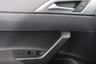 Volkswagen Polo Volkswagen Polo 1.0 TSI DSG Style 110Pk | Navigatie | Apple Carplay/Android Auto | Climate Control | Virtual Cockpit | Adaptive Cruise Control | Parkeersensoren | Lane Assist | Privacy Glass | - afbeelding nr 22