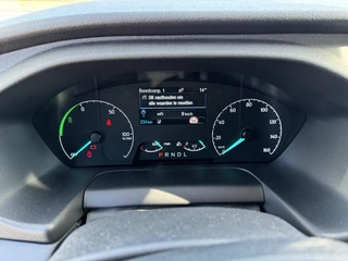 Ford E-Transit Ford E-Transit 350 L2H3 Trend 68 kWh Zuid | 184pk | Pro Power on board | Navigatie | Hoog Dak | Adaptieve Cruise | Digitale binnenspiegel | Keyless entry | Laadruimte bescherming | All season banden | Reservewiel | Perimetrisch alarm - afbeelding nr 11
