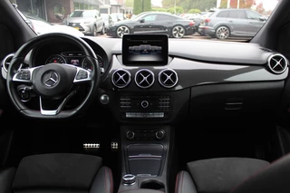 Mercedes-Benz B-Klasse Mercedes-Benz B-Klasse 180 Business Solution AMG Upgrade Edition / Camera / Navigatie / 18'' / Stoelverwarming / Cruise Control - afbeelding nr 2