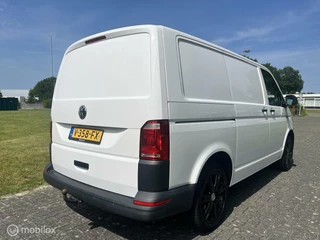 Volkswagen Transporter Volkswagen Transporter 2.0 TDI L1H1 Trendline / Euro6 / NAP / Trekhaak / - afbeelding nr 3