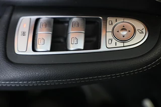Mercedes-Benz GLC Mercedes-Benz GLC-klasse Coupé 250 4MATIC AMG 63 Look / AUT / Open Dak / Dode Hoek / Cruise Control / Camera / Pdc / Xenon / 19 In - afbeelding nr 16