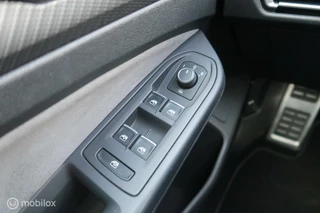 Volkswagen Golf Volkswagen Golf 1.5 TSI R-Line Business - afbeelding nr 16