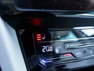 Volkswagen Passat Volkswagen Passat Variant 1.4 TSI PHEV 218pk GTE Highline | Leder | Panoramadak | 360 Camera | Virtual cockpit - afbeelding nr 45