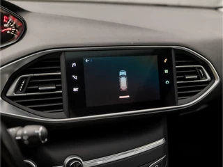 Peugeot 308 (PANORAMADAK, APPLE CARPLAY, NAVIGATIE, LANE ASSIST, GETINT GLAS, SPORTSTOELEN, CRUISE, PARKEERSENSOREN, LM VELGEN, NIEUWSTAAT) - afbeelding nr 23