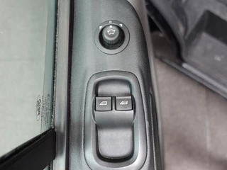 Ford Transit Custom Ford Transit Custom 130pk Automaat L2H1 Trend Navigatie Cruise control Camera Parkeersensoren Trekhaak Airco - afbeelding nr 9