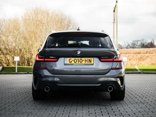BMW 3 Serie BMW 3-serie Touring 320d 191PK Aut M-Sport Panoramadak Leder HUD Origineel NL - afbeelding nr 2
