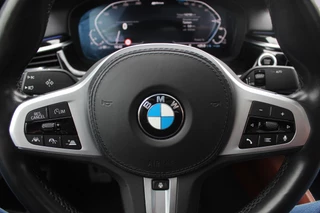 BMW 5 Serie BMW 5 Serie 530e iPerformance High Executive / Schuifdak / 360Camera / Head-up / 20'' / Volleder / Harman Kardon / Keyless / Navigatie / Stoelventilatie / Stuurverwarming / Dodehoek / ACC - afbeelding nr 32