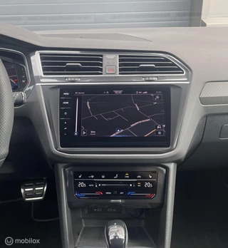 Volkswagen Tiguan Volkswagen Tiguan 1.5 TSI DSG 3xR-Line 150PK/PANO - afbeelding nr 51