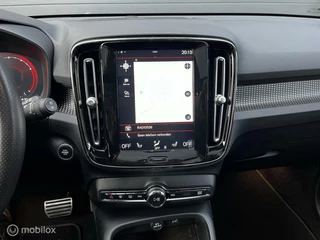 Volvo XC40 Volvo XC40 2.0 T5 AWD R-Design Intro Edition / SCHADE - afbeelding nr 13