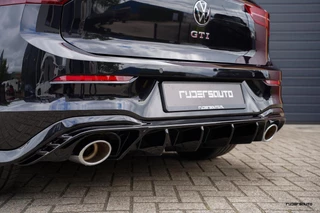 Volkswagen Golf Volkswagen Golf 8 GTI Clubsport | Pano | Matrix IQ | Alcantara | ACC | Rijdersauto Edition | Deep Black Pearl | Fabrieksgar. 2027 - afbeelding nr 58