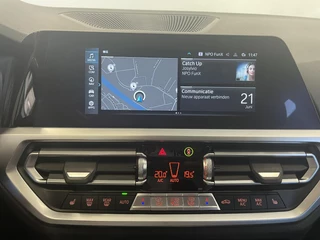 BMW 3 Serie BMW 3-serie Touring 330e 292PK Sportline Aut-8 Leder Vernasca Ambiente Verlichting Trekhaak PDC VA Navi Cruise Control Live cockpit Plus - afbeelding nr 19