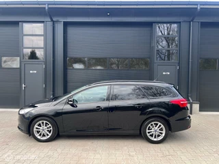 Ford Focus Ford Focus Wagon 1.0 Lease Edition Navi I APK I Airco - afbeelding nr 2