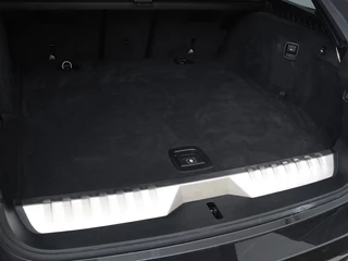 BMW 5 Serie BMW 5-serie 530e xDrive M Sport | Leder |  Stoel & stuurverwarming | Sfeerverlichting | Adaptief LED | Carplay | Camera | Live cockpit | Navigatie - afbeelding nr 15