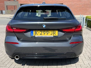 BMW 1 Serie Navi Live Cockpit Prof Carplay Dab Sportstoelen Clima + Cruise Control Parkeersensoren v+a Shadow Line 17 Inch Velgen NL Auto - afbeelding nr 4