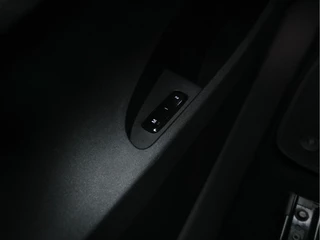Polestar 2 (INCL-BTW) *PANO | NAVI-FULLMAP | HARMAN/KARDON-AUDIO | FULL-LED | KEYLESS | TOPVIEW | LANE-ASSIST | DIGI-COCKPIT | DAB+ | SPORT-SEATS | CARPLAY | TOWBAR | BLINDSPOT | 20''ALU* - afbeelding nr 25