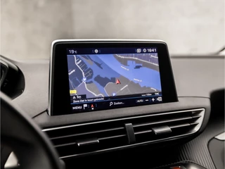 Peugeot 5008 Peugeot 5008 1.2 PureTech Sport 7 Persoons (APPLE CARPLAY, GROOT NAVI, LEDER, GETINT GLAS, SPORTSTOELEN, 360 CAMERA, CRUISE, NIEUWE APK, NIEUWSTAAT) - afbeelding nr 24