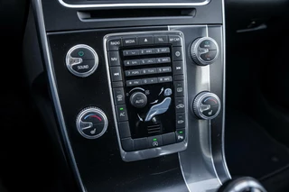 Volvo V60 Volvo V60 1.5 T3 Nordic+*AUTOMAAT*NAVI*R-DESIGN*NAP*TREKHAAK - afbeelding nr 20