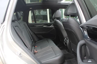 BMW iX3 BMW iX3 Exe. M Sport 80 kWh / SoH 99% / Trekhaak / Panoramadak / Camera / Leder / 20'' / DAB / Sfeerverlichting / Stoelverwarming / Cruise Control - afbeelding nr 12