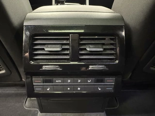 Volkswagen Touareg Volkswagen Touareg 3.0 TSi DSG R-Line 4Motion Navigatie-Pano-Elektr.Trekhaak-Achterasbesturing-Adapt.Cr.Contr-Carplay-Clima-Camera-Stoel/Stuurverwarming-Luchtvering-Headup - afbeelding nr 19