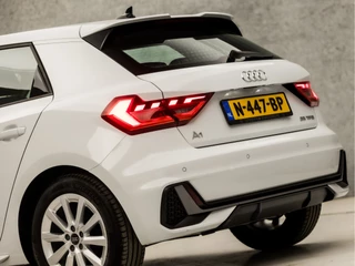 Audi A1 Sportback Automaat (VIRTUAL COCKPIT, CLIMATE, STOELVERWARMING, SPORTSTOELEN, GETINT GLAS, LANE ASSIST, LM VELGEN, CRUISE, NIEUWSTAAT) - afbeelding nr 13