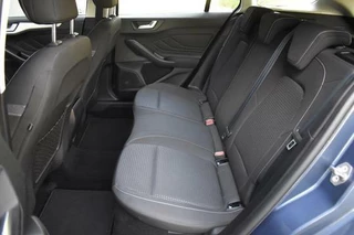 Ford Focus Ford Focus Wagon 1.0 EcoBoost Trend Edition Business|1e Eigenaar|DEALER O.H.|CAMERA|PDC|CARPLAY|NAVI|CRUISE - afbeelding nr 6
