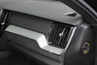 Volvo XC60 Volvo XC60 T6 Recharge AWD Ultimate Dark | Long Range | Panoramadak | Parkeercamera | Stoelverwarming | Pilot Assist | Glossy Black | Keyless - afbeelding nr 38
