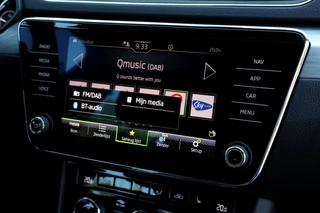 Škoda Superb Škoda Superb Combi 1.4 TSI iV Business Edition - 218 pk **Carplay / Led / Navi - afbeelding nr 21