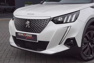 Peugeot e-2008 Peugeot e-2008 e-2008 EV GT Pack 50 kWh / Navi / Camera / Side-assist / ACC / PDC - afbeelding nr 24
