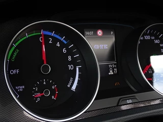 Volkswagen Golf Volkswagen Golf TSI GTE 204PK DSG / RNS / R-line / LED *NAP* - afbeelding nr 23