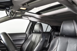 Mitsubishi Eclipse Cross | S/K dak | Adapt. Cruise | Winterpakket | PDC | 360 Camera | App. Connect | DAB |  LM 18