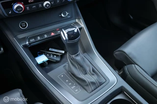 Audi Q3 Audi Q3 35 TFSI S-Line / Pano / Navi / Carplay / Leder / 20