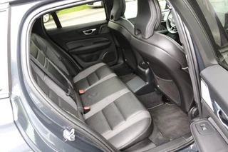 Volvo V60 Volvo V60 2.0 T8 TE AWD R-DES. TREKHAAK 12MND Garantie - afbeelding nr 16