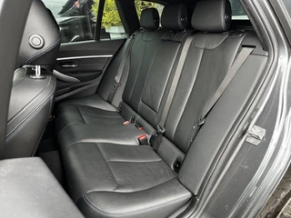 BMW 3 Serie BMW 3 Serie 320i TOURING M-SPORT ED. AUT. - ORG. NL. - afbeelding nr 13