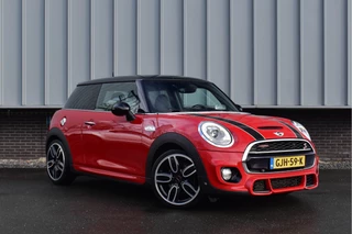 MINI Cooper S Mini 2.0 Chili Serious Business | Navi Prof | Camera | Leder | Stoelverwarming