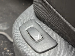 Renault Clio Renault Clio 1.2 GT INITIALE|LEDER|CAMERA|STOELVERWARMING - afbeelding nr 17